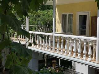 Мини-отель Hotel Lev Затока-0